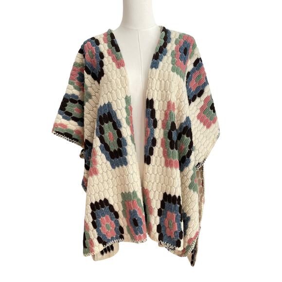 FADIVO Kimono Sweater Wrap Womens OSFM Open Knit Crochet Navajo Pattern NWT - Picture 1 of 8